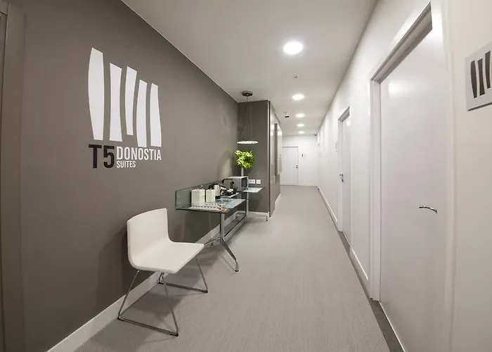 住宿加早餐酒店 T5 Donostia *